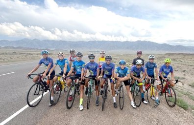 Велокоманда &laquo;Золотые колеса&raquo; отправилась на сборы